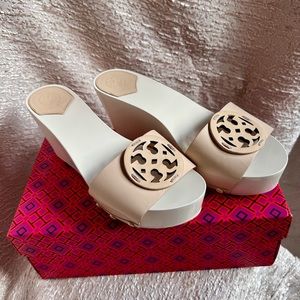 Tory Burch Miller Platform Slide Wedges - Nude Cream Shoes. *Like New*